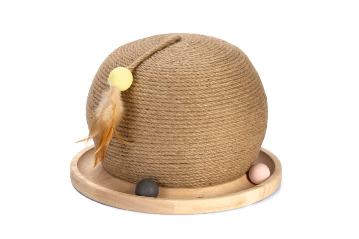 Designed by Lotte Kratz- und Spielball Mila